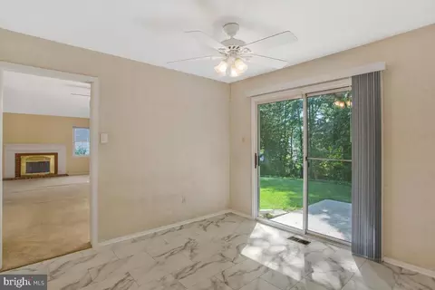 12205 Valerie Ln, Laurel, MD 20708 photo 33