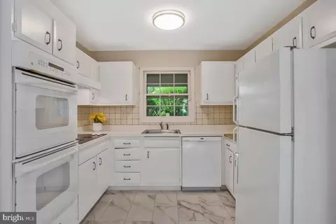 12205 Valerie Ln, Laurel, MD 20708 photo 28