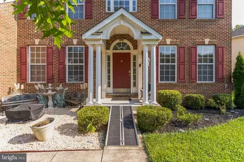 8704 Dorian Ln, Clinton, MD 20735 photo 3