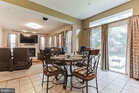 8704 Dorian Ln, Clinton, MD 20735 photo 14