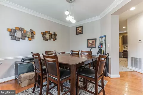 8704 Dorian Ln, Clinton, MD 20735 photo 7