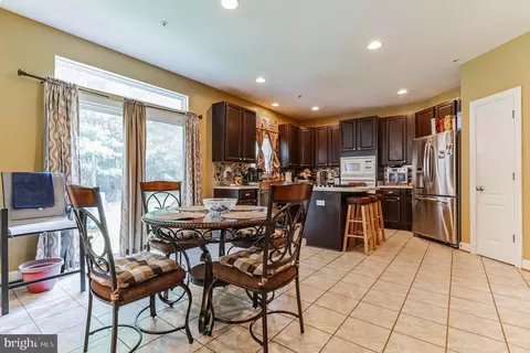 8704 Dorian Ln, Clinton, MD 20735 photo 13