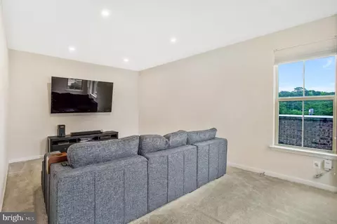 10210 Aerospace Rd, Lanham, MD 20706 photo 6