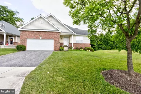 13002 Fox Bow Dr, Upper Marlboro, MD 20774