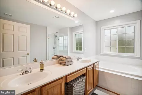 10003 Goose Pond Ct, Laurel, MD 20708 photo 21