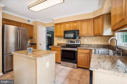10003 Goose Pond Ct, Laurel, MD 20708 photo 11