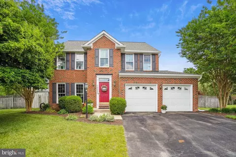 10003 Goose Pond Ct, Laurel, MD 20708