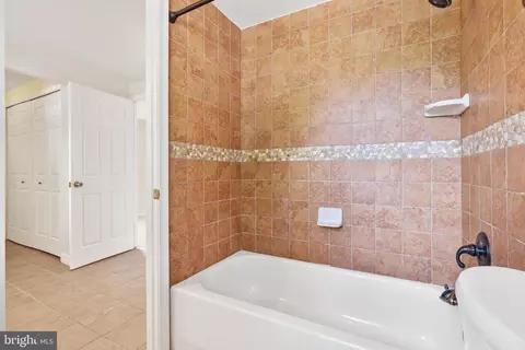 12211 Mount Pleasant Dr, Laurel, MD 20708 photo 26