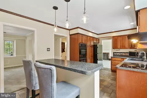 12211 Mount Pleasant Dr, Laurel, MD 20708 photo 11