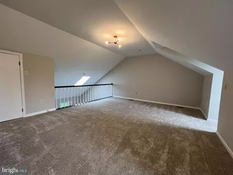9208 Ispahan Loop, Laurel, MD 20708 photo 12