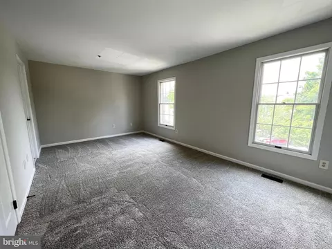 9208 Ispahan Loop, Laurel, MD 20708 photo 8
