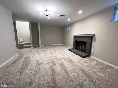 9208 Ispahan Loop, Laurel, MD 20708 photo 14
