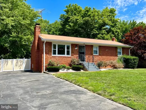 5506 Chris Mar Ave, Clinton, MD 20735