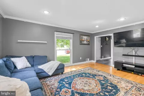 11801 Montague Dr, Laurel, MD 20708 photo 7