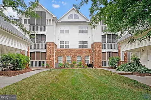 6600 Lake Park Dr #2H, Greenbelt, MD 20770