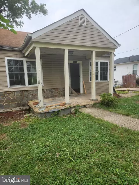 6708 Clinglog St, Capitol Heights, MD 20743