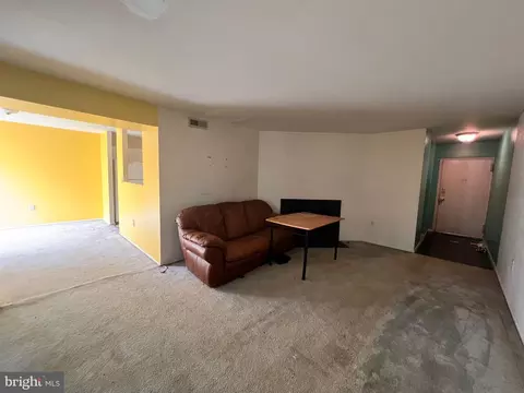 8693 Greenbelt Rd #102, Greenbelt, MD 20770