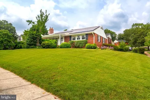 5804 84th Ave, New Carrollton, MD 20784