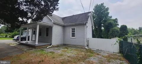 5017 Quincy St, Bladensburg, MD 20710
