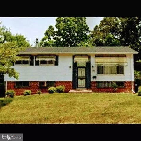 2723 Kelner Dr, Hyattsville, MD 20785