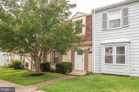 2246 Dawn Ln, Temple Hills, MD 20748