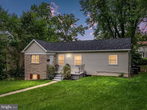 5714 Somerset Rd, Riverdale, MD 20737