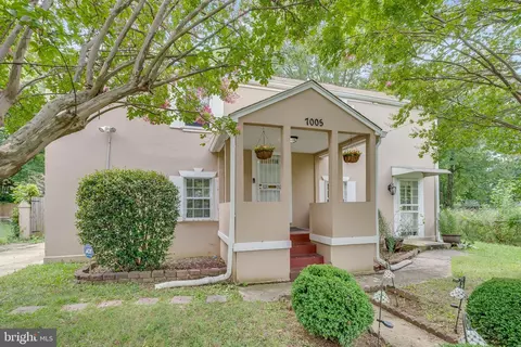 7005 Hawthorne St, Hyattsville, MD 20785