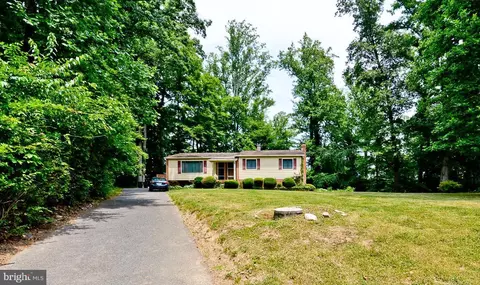 16400 Cambridge Ct, Bowie, MD 20715