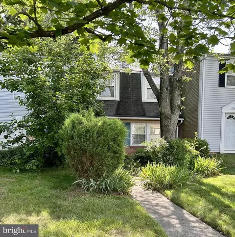12718 Millstream Dr, Bowie, MD 20715