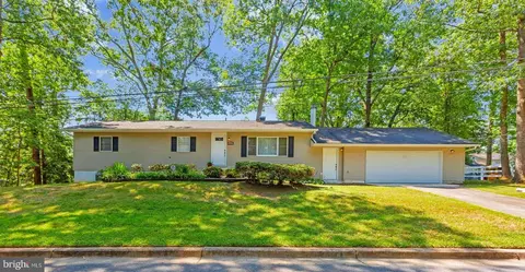 9901 Dolby Ave, Glenn Dale, MD 20769