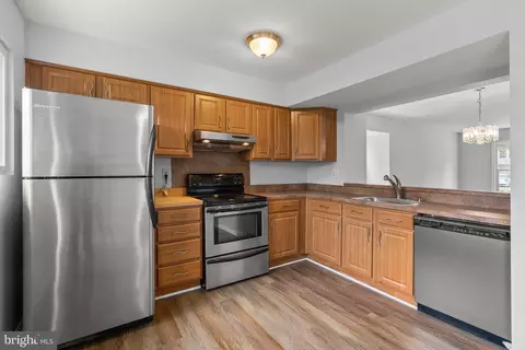 14101 Oakpointe Dr, Laurel, MD 20707 photo 10