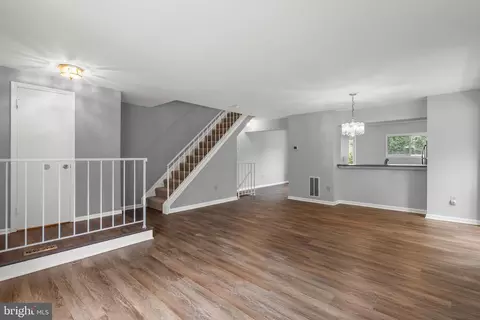 14101 Oakpointe Dr, Laurel, MD 20707 photo 5