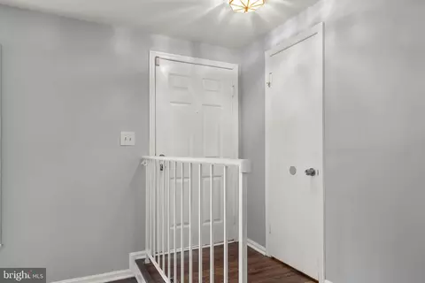 14101 Oakpointe Dr, Laurel, MD 20707 photo 2