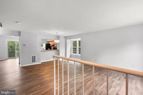 14101 Oakpointe Dr, Laurel, MD 20707 photo 3
