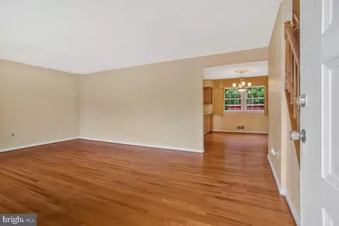 6313 Martins Ter, Lanham, MD 20706 photo 4