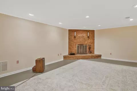 6313 Martins Ter, Lanham, MD 20706 photo 31