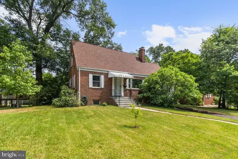 4800 Laguna Rd, College Park, MD 20740