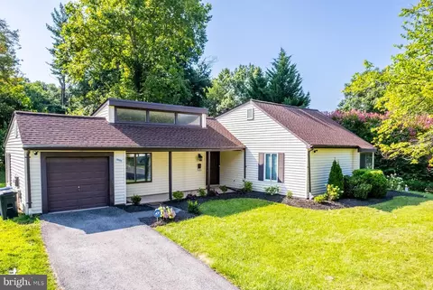 15598 Peach Walker Dr, Bowie, MD 20716
