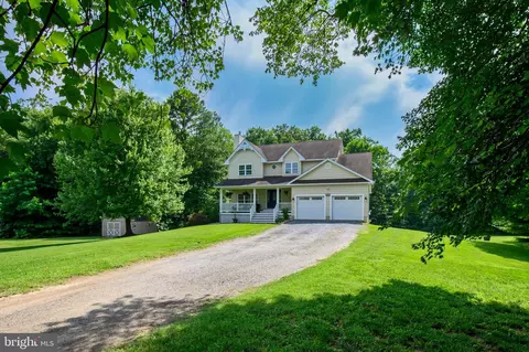 12513 Hilltop Ln, Bowie, MD 20720