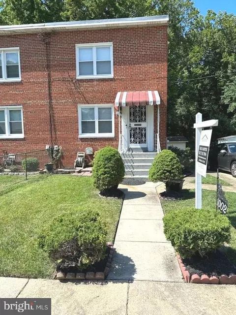 1002 Booker Dr, Capitol Heights, MD 20743