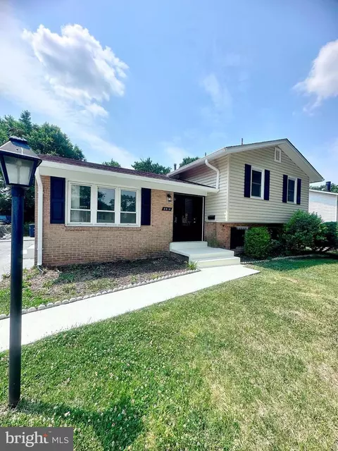 8913 Walkerton Dr, Lanham, MD 20706