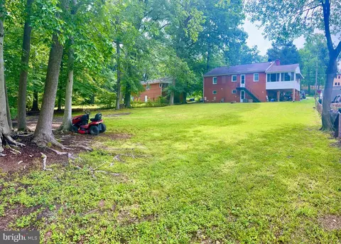 4104 Skyline Dr, Morningside, MD 20746 photo 6