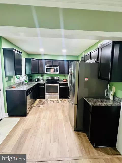 4104 Skyline Dr, Morningside, MD 20746 photo 14