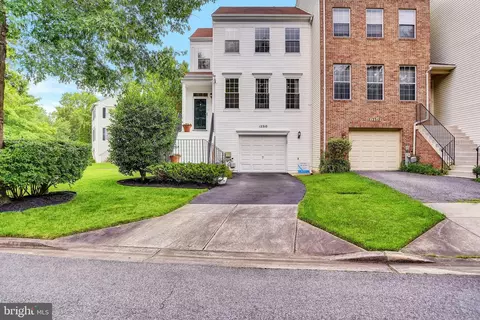 12310 Quilt Patch Ln, Bowie, MD 20720
