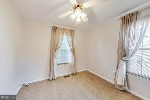 10313 Broom Ln, Lanham, MD 20706 photo 41