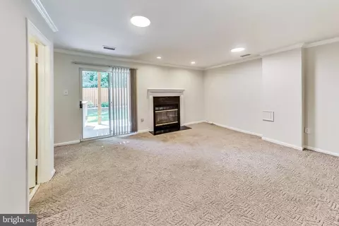 10313 Broom Ln, Lanham, MD 20706 photo 7