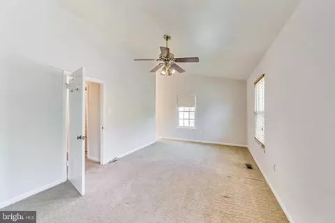 10313 Broom Ln, Lanham, MD 20706 photo 23