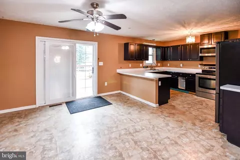 8501 Schultz Rd, Clinton, MD 20735 photo 9