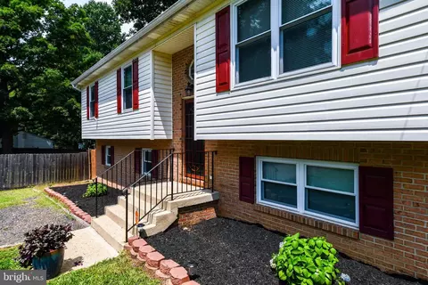 8501 Schultz Rd, Clinton, MD 20735 photo 3