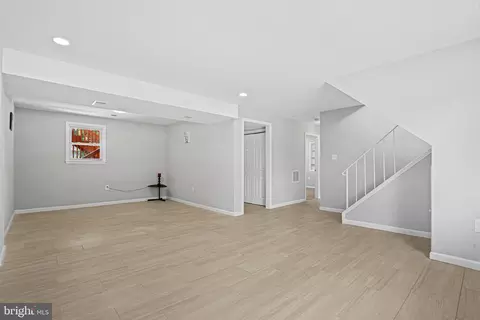 2005 Ode Rd, District Heights, MD 20747 photo 17